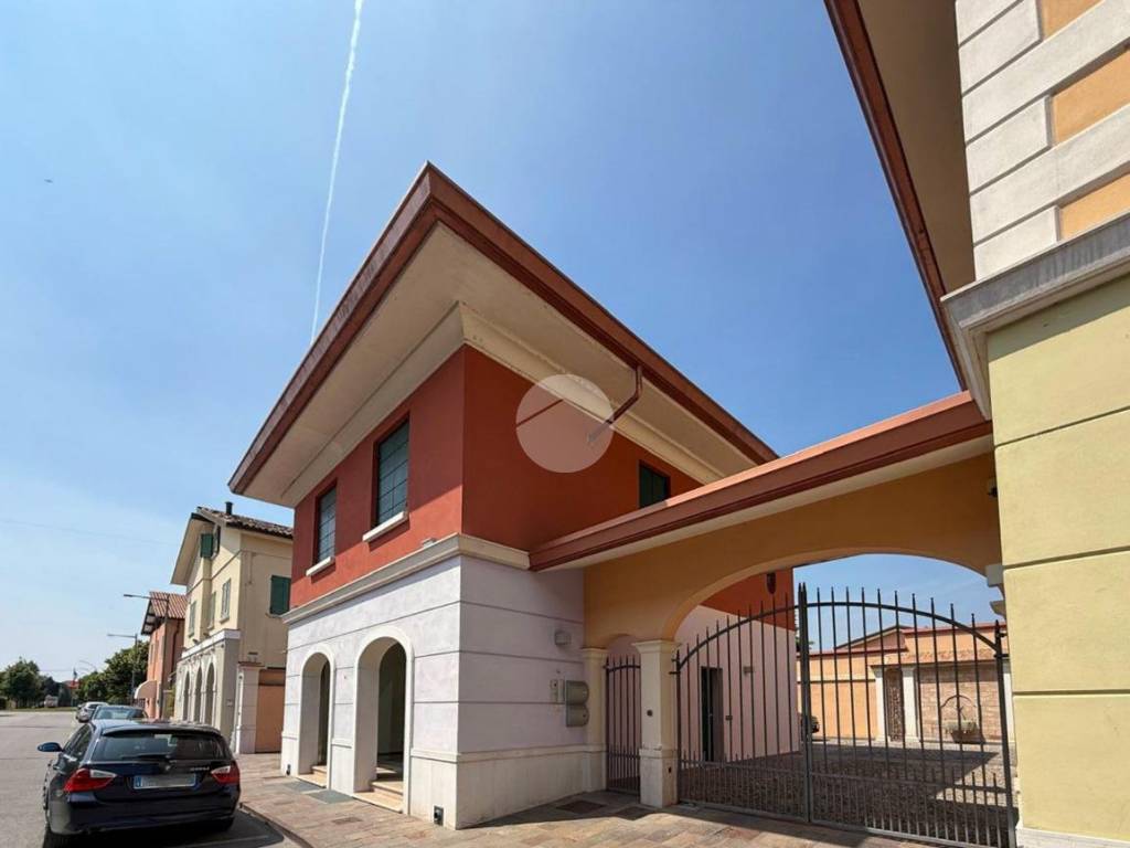 negozio in vendita a Guidizzolo
