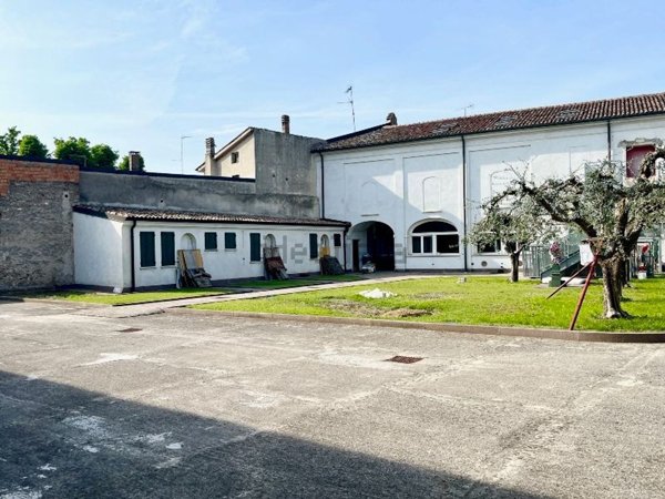 casa indipendente in vendita a Guidizzolo