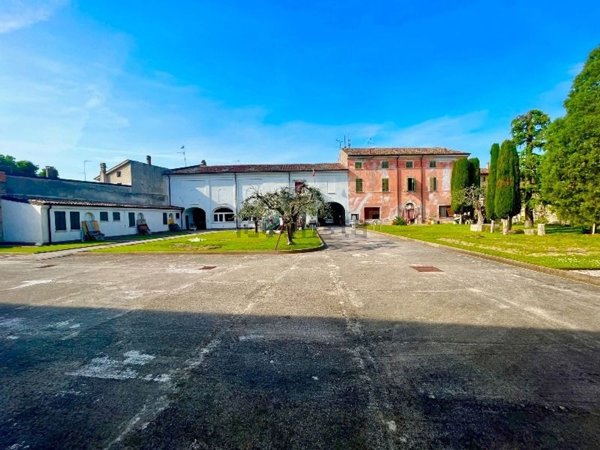 casa indipendente in vendita a Guidizzolo