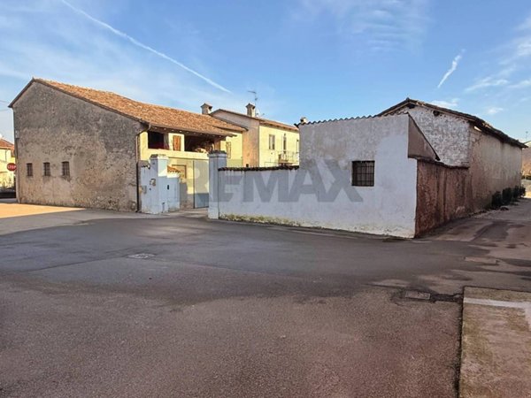 casa indipendente in vendita a Guidizzolo in zona Birbesi