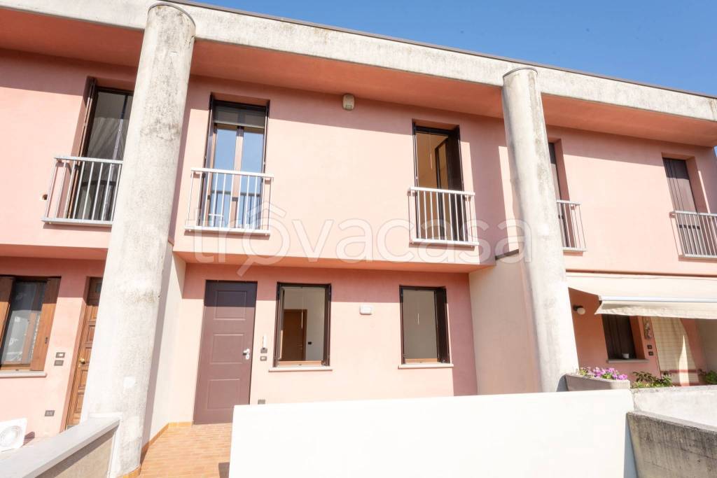 casa indipendente in vendita a Guidizzolo