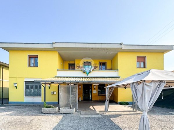 locale commerciale in vendita a Guidizzolo