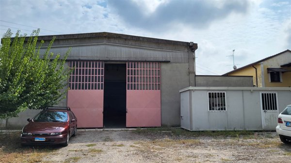 casa indipendente in vendita a Magnacavallo