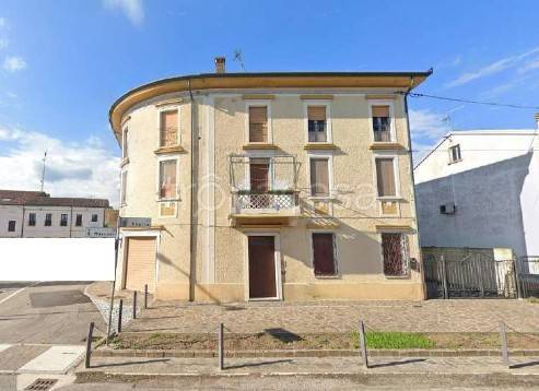 appartamento in vendita a Magnacavallo