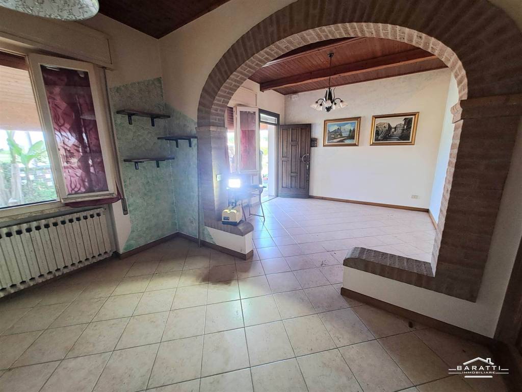 casa indipendente in vendita a Magnacavallo