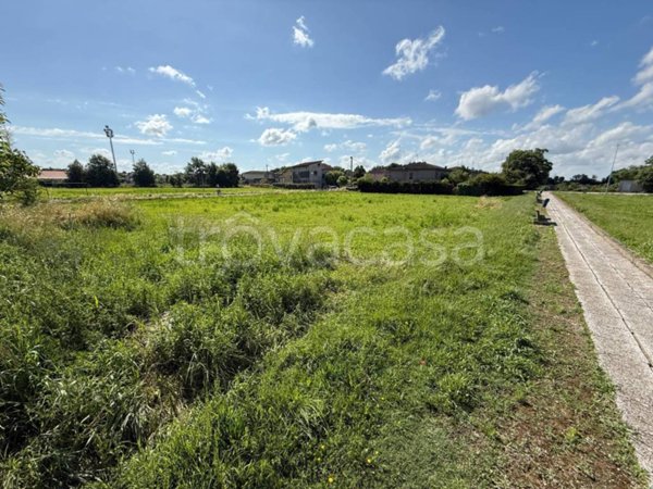 terreno edificabile in vendita a Magnacavallo