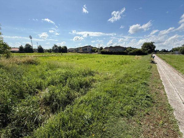 terreno edificabile in vendita a Magnacavallo