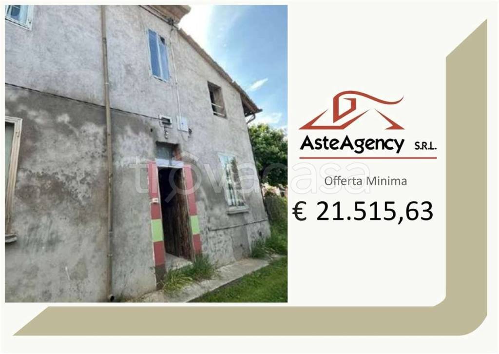 casa indipendente in vendita a Magnacavallo