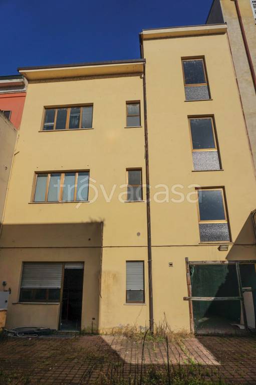 appartamento in vendita a Mantova in zona Corso Vittorio Emanuele II