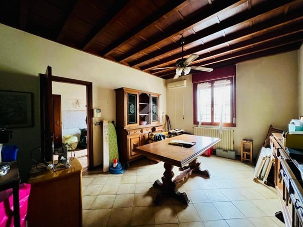casa indipendente in vendita a Mantova in zona Formigosa
