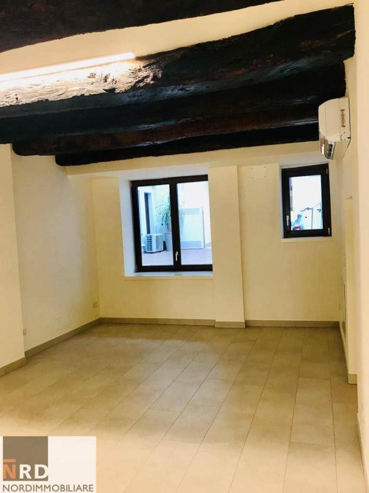 appartamento in vendita a Mantova in zona Corso Vittorio Emanuele II