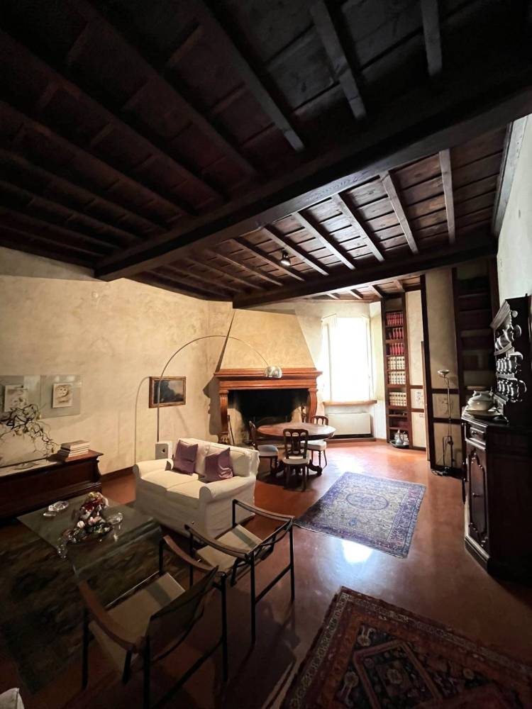 casa indipendente in vendita a Mantova in zona Centro Storico