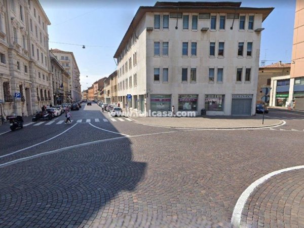 ufficio in vendita a Mantova in zona Centro Storico