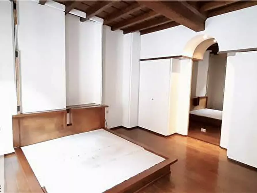 casa indipendente in vendita a Mantova in zona Corso Vittorio Emanuele II