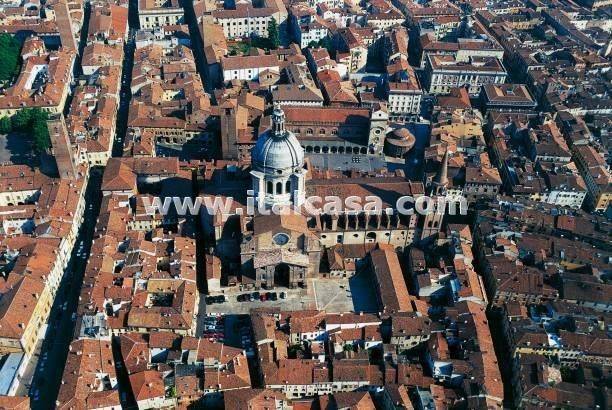 casa indipendente in vendita a Mantova in zona Centro Storico