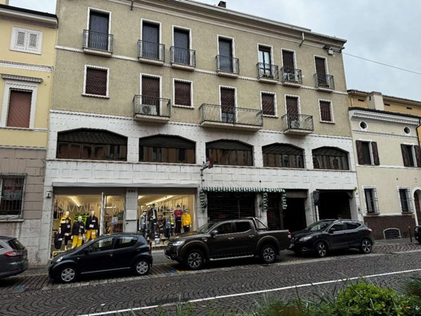 appartamento in vendita a Mantova in zona Centro Storico
