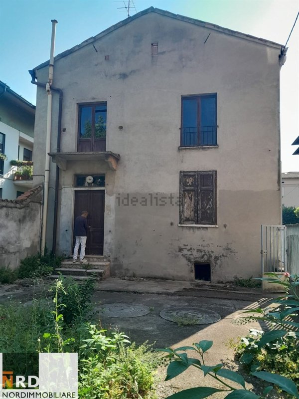 casa indipendente in vendita a Mantova in zona Centro Storico