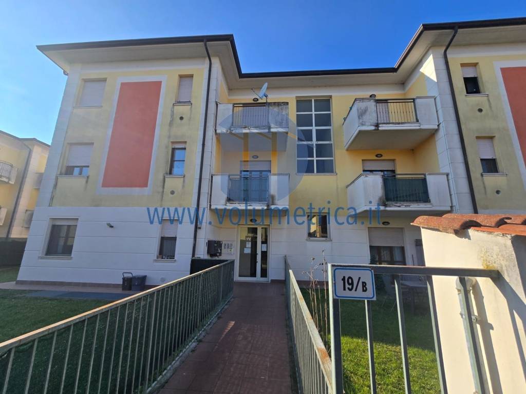 appartamento in vendita a Mantova in zona Formigosa