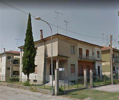 casa indipendente in vendita a Mantova in zona Tè Brunetti