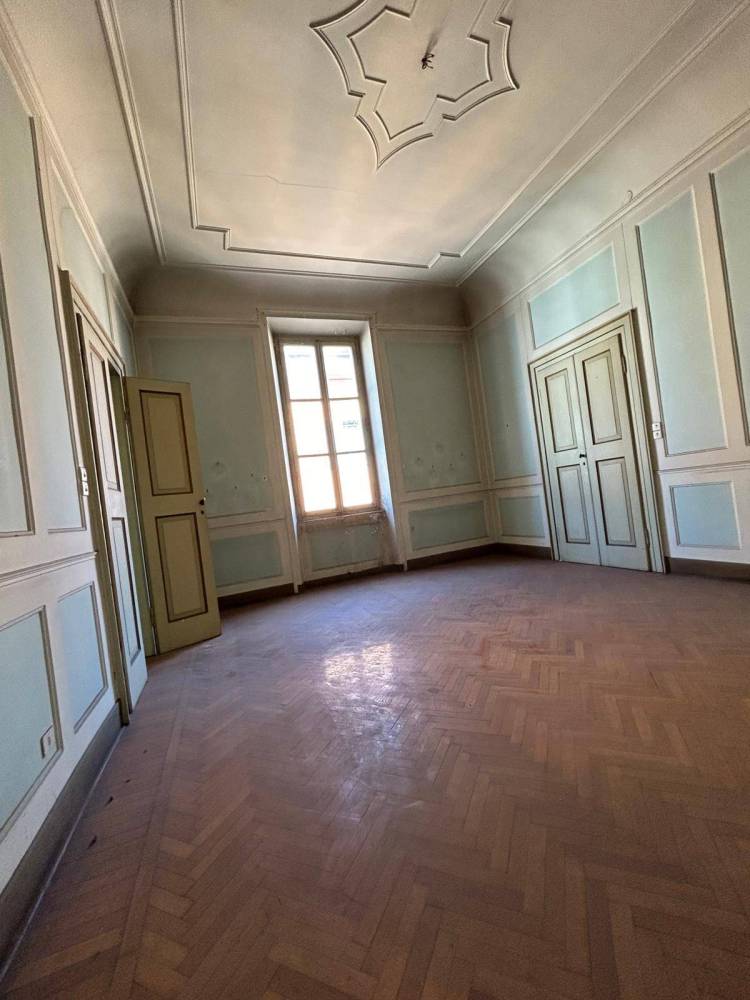 appartamento in vendita a Mantova in zona Centro Storico