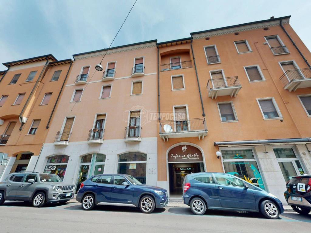 appartamento in vendita a Mantova in zona Centro Storico