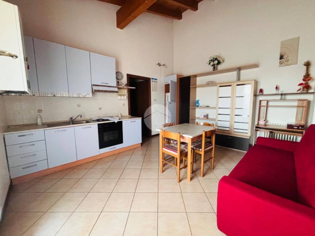 appartamento in vendita a Mantova in zona Borgo Castelletto