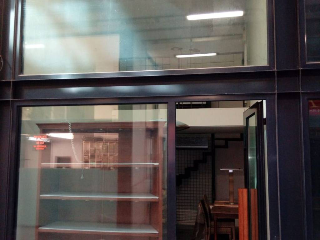 negozio in vendita a Mantova