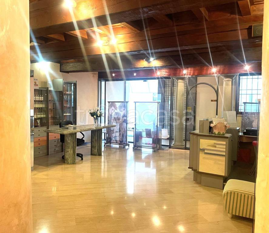 appartamento in vendita a Mantova in zona Centro Storico