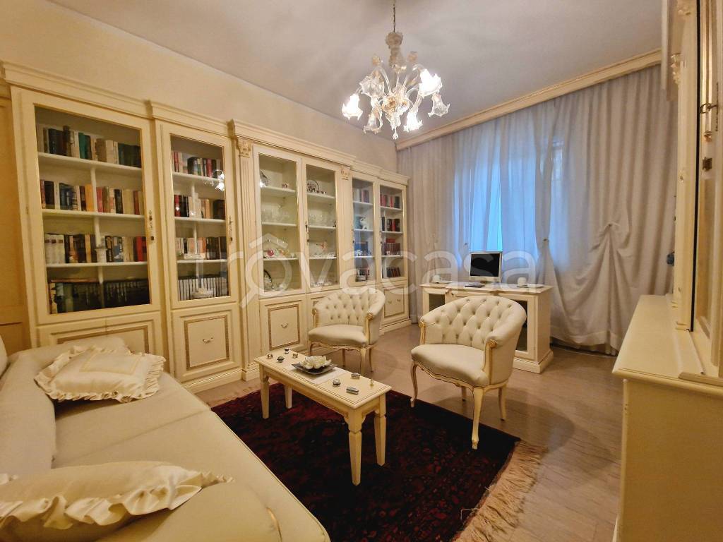 appartamento in vendita a Mantova in zona Centro Storico