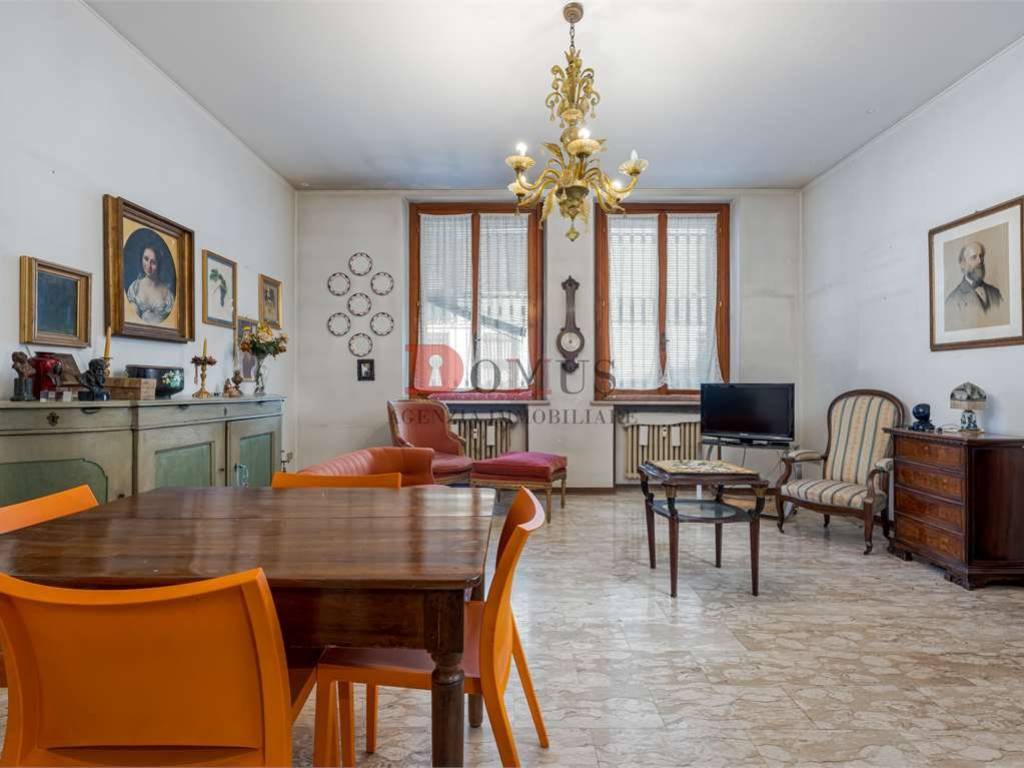 appartamento in vendita a Mantova in zona Centro Storico