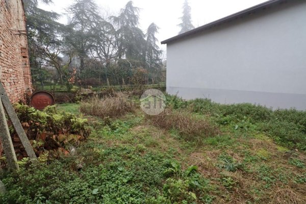 casa indipendente in vendita a Mantova in zona Borgo Castelletto