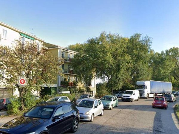 negozio in vendita a Mantova in zona Tè Brunetti