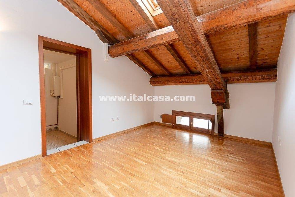 appartamento in vendita a Mantova in zona Centro Storico