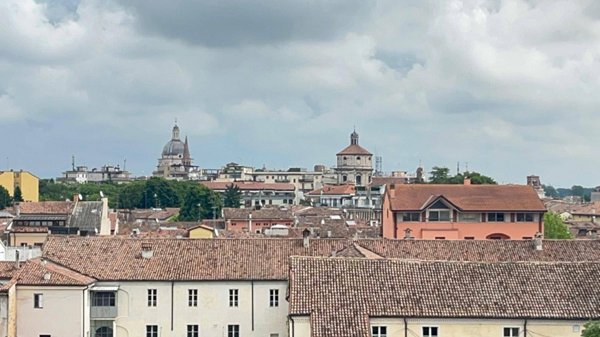 appartamento in vendita a Mantova in zona Centro Storico