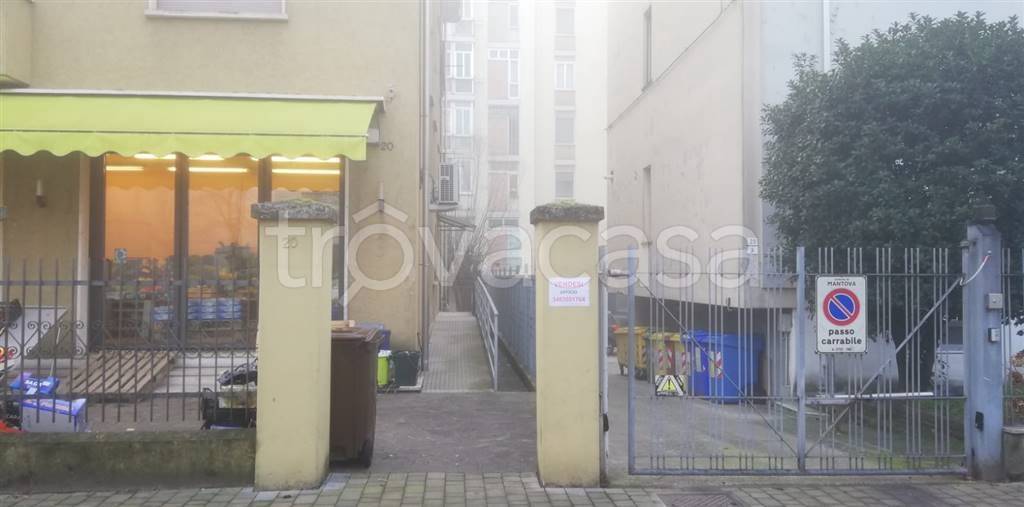 ufficio in vendita a Mantova in zona Centro Storico
