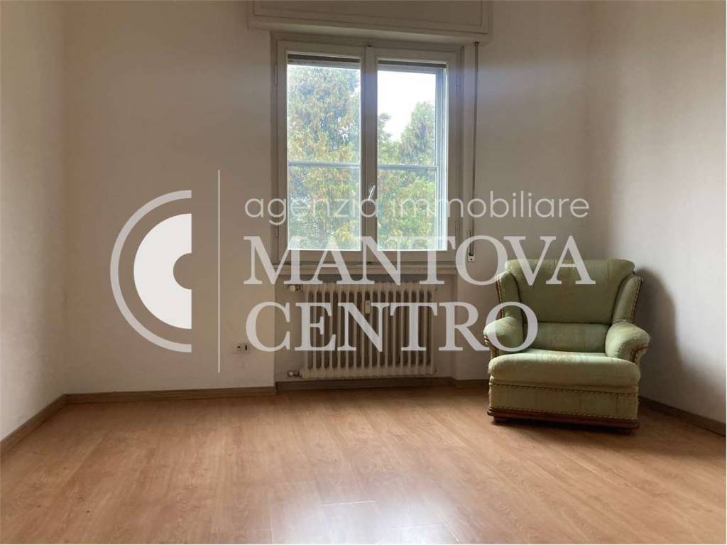 appartamento in vendita a Mantova in zona Lunetta-Frassino