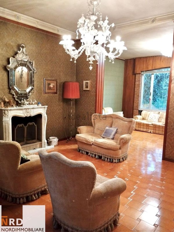casa indipendente in vendita a Mantova in zona Centro Storico