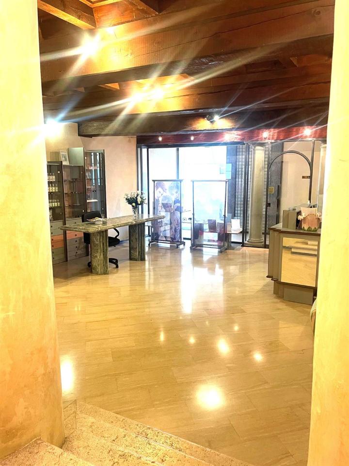 appartamento in vendita a Mantova in zona Centro Storico