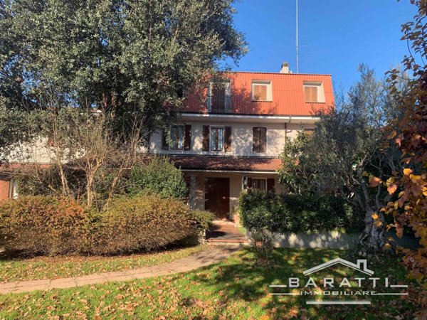 casa indipendente in vendita a Mantova