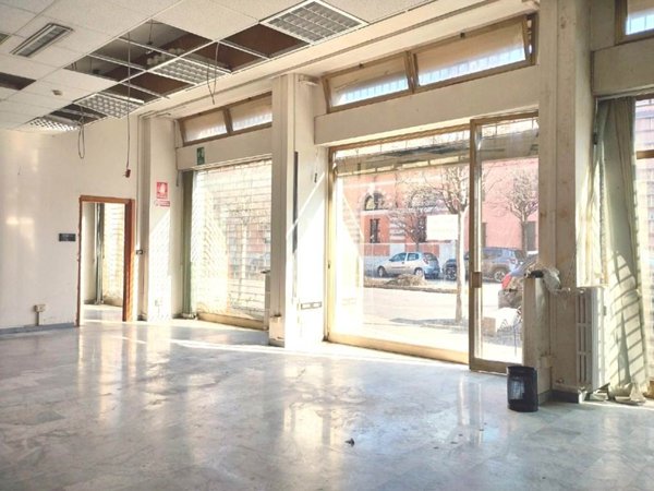 ufficio in vendita a Mantova in zona Tè Brunetti