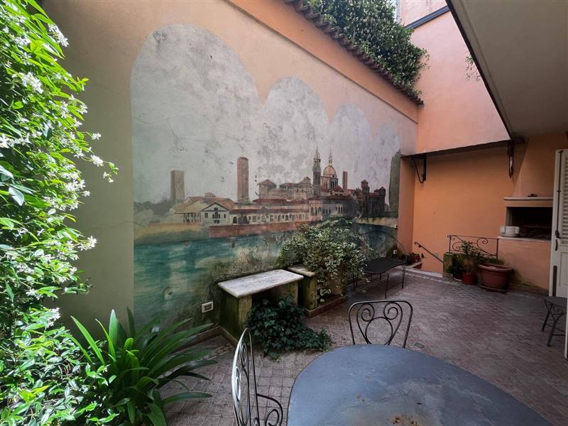 casa indipendente in vendita a Mantova in zona Centro Storico