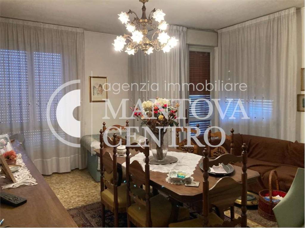 appartamento in vendita a Mantova in zona Valletta Paiolo