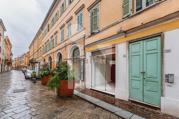 negozio in vendita a Mantova in zona Centro Storico