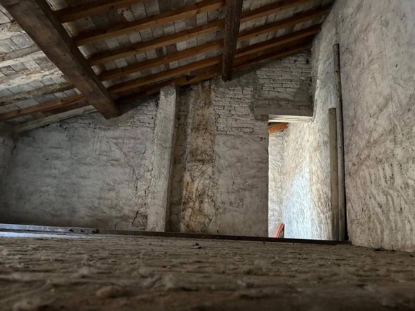 casa indipendente in vendita a Mantova