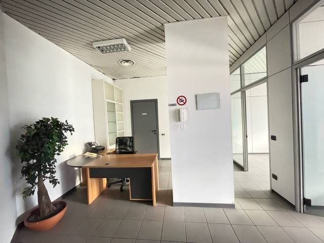 ufficio in vendita a Mantova in zona Centro Storico