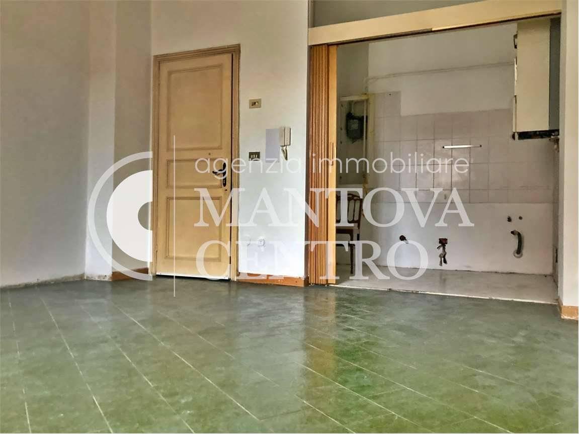 appartamento in vendita a Mantova in zona Centro Storico