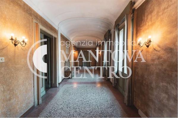 appartamento in vendita a Mantova in zona Centro Storico