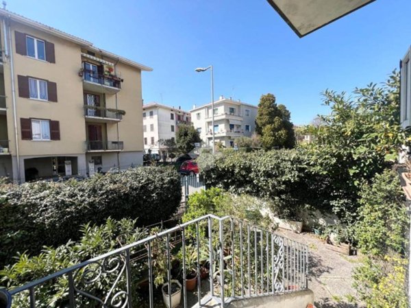 casa indipendente in vendita a Mantova in zona Tè Brunetti