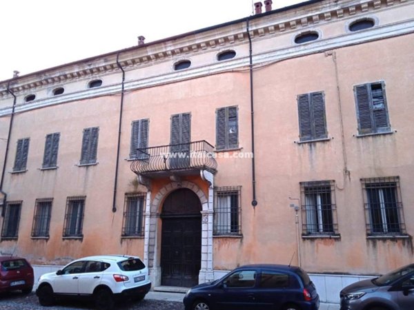 intera palazzina in vendita a Mantova