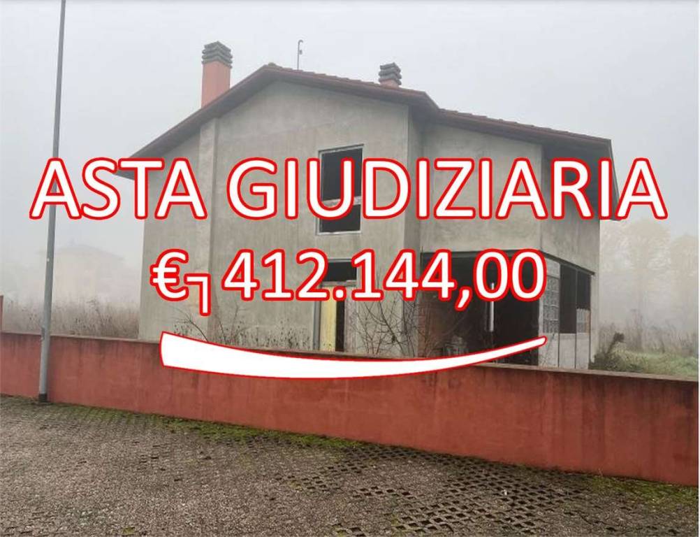 casa indipendente in vendita a Mantova in zona Strada Dosso del Corso